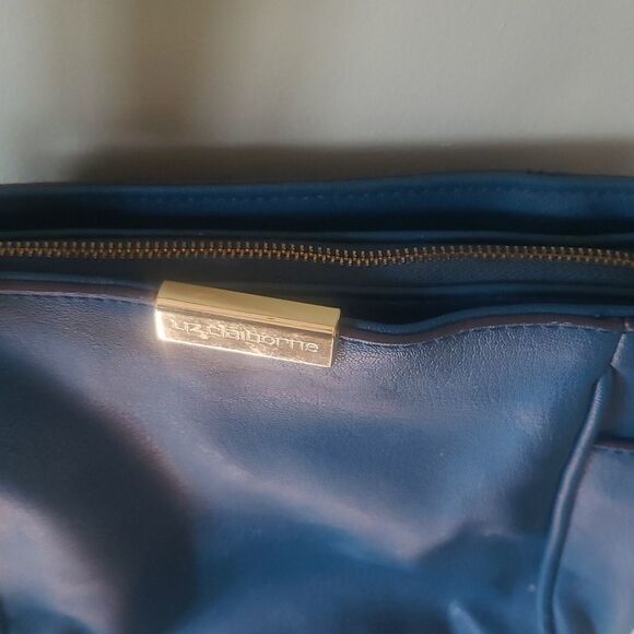 Liz Claiborne Blue Leather Crossbody Purse Classic Everyday Bag - Picture 3 of 9